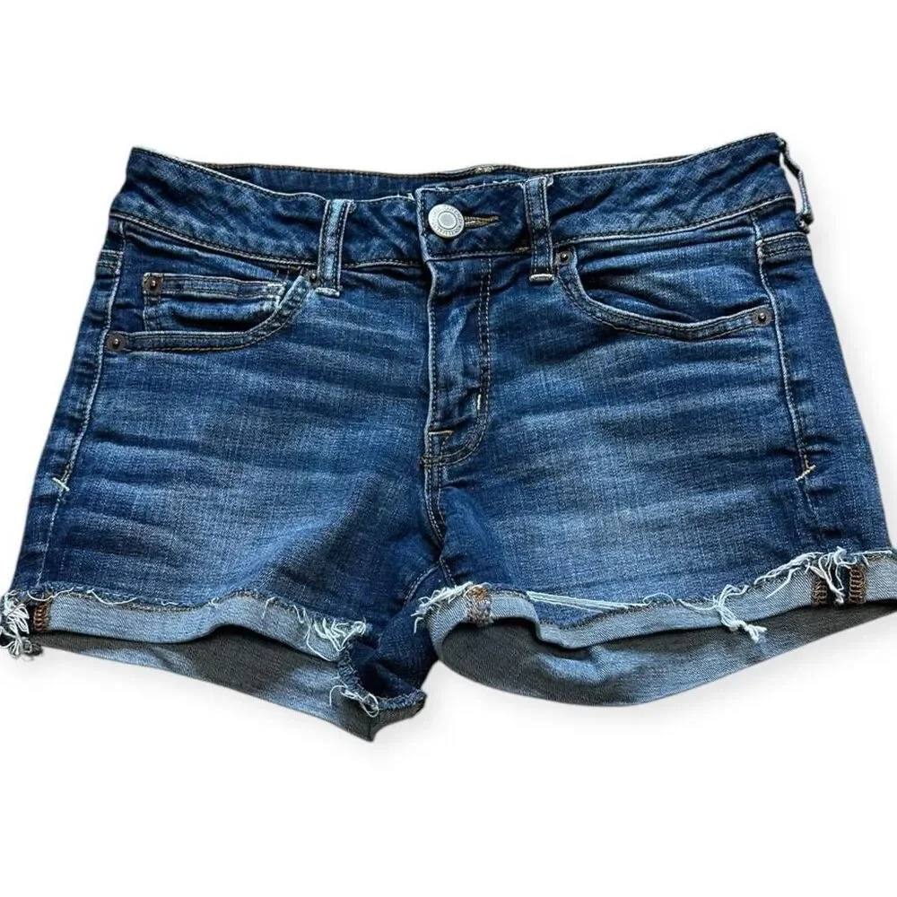 AMERICAN EAGLE Women's Medium Blue Wash Super Stretch Denim Shortie Cut Off Shor - Picture 1 of 5